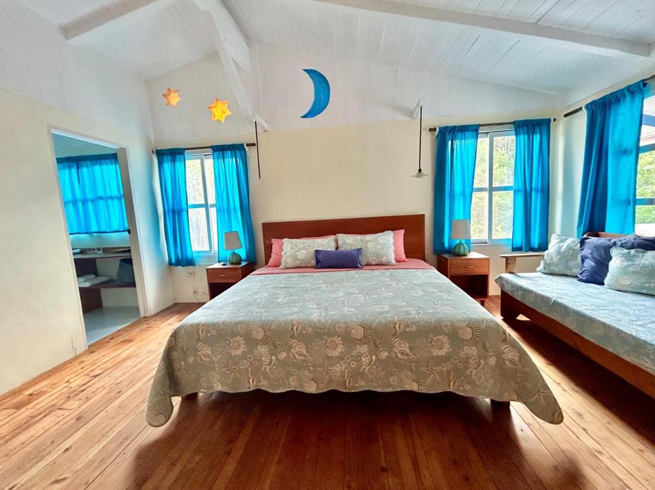 Bed and Breakfast Casa Kubler à Puerto Ayora  Extérieur photo