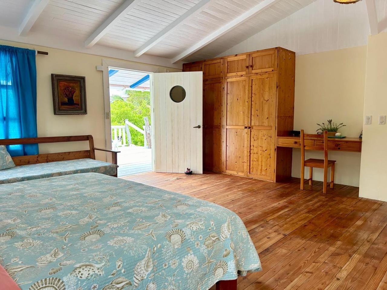 Bed and Breakfast Casa Kubler à Puerto Ayora  Extérieur photo